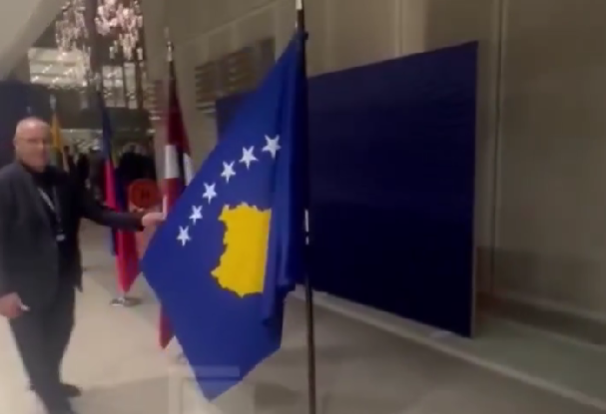 Agimu lale iz ušiju... Agimu lale iz ušiju...